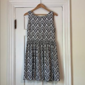 Sleeveless dress
